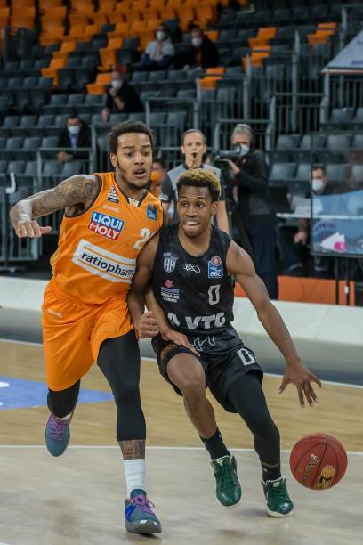 复出惨吞三 复出惨吞三